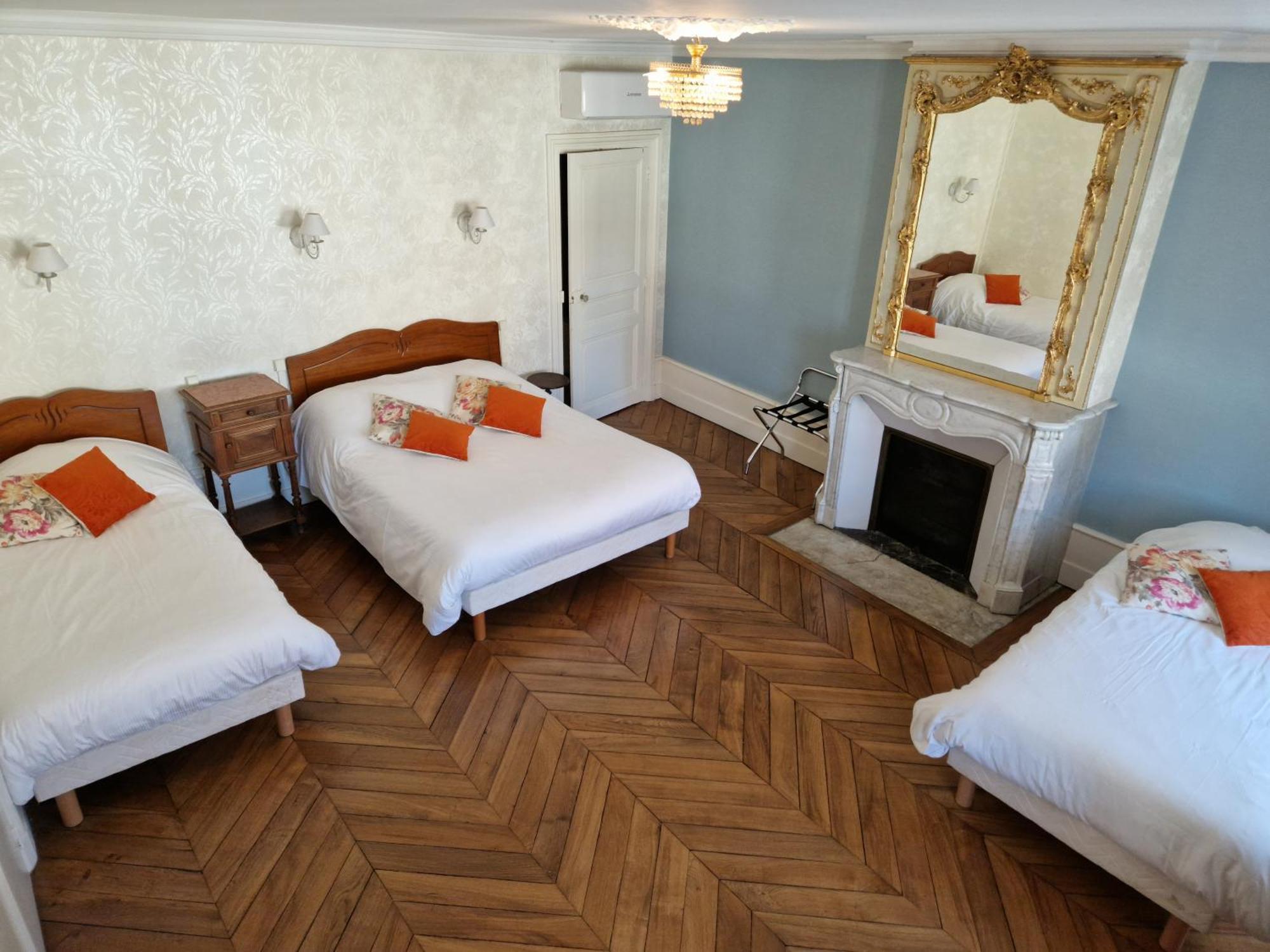 Hotel De La Ferte Chagny  Εξωτερικό φωτογραφία