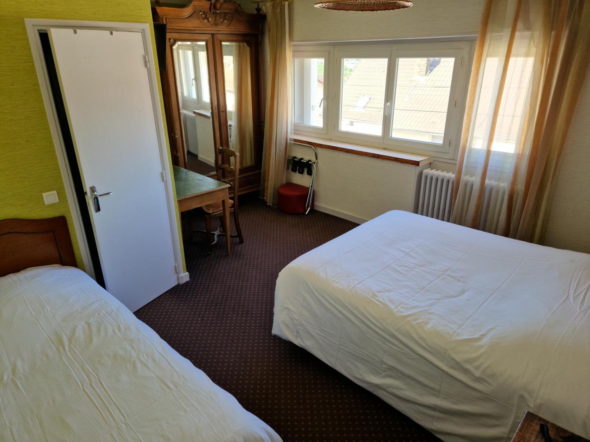 Hotel De La Ferte Chagny  Εξωτερικό φωτογραφία