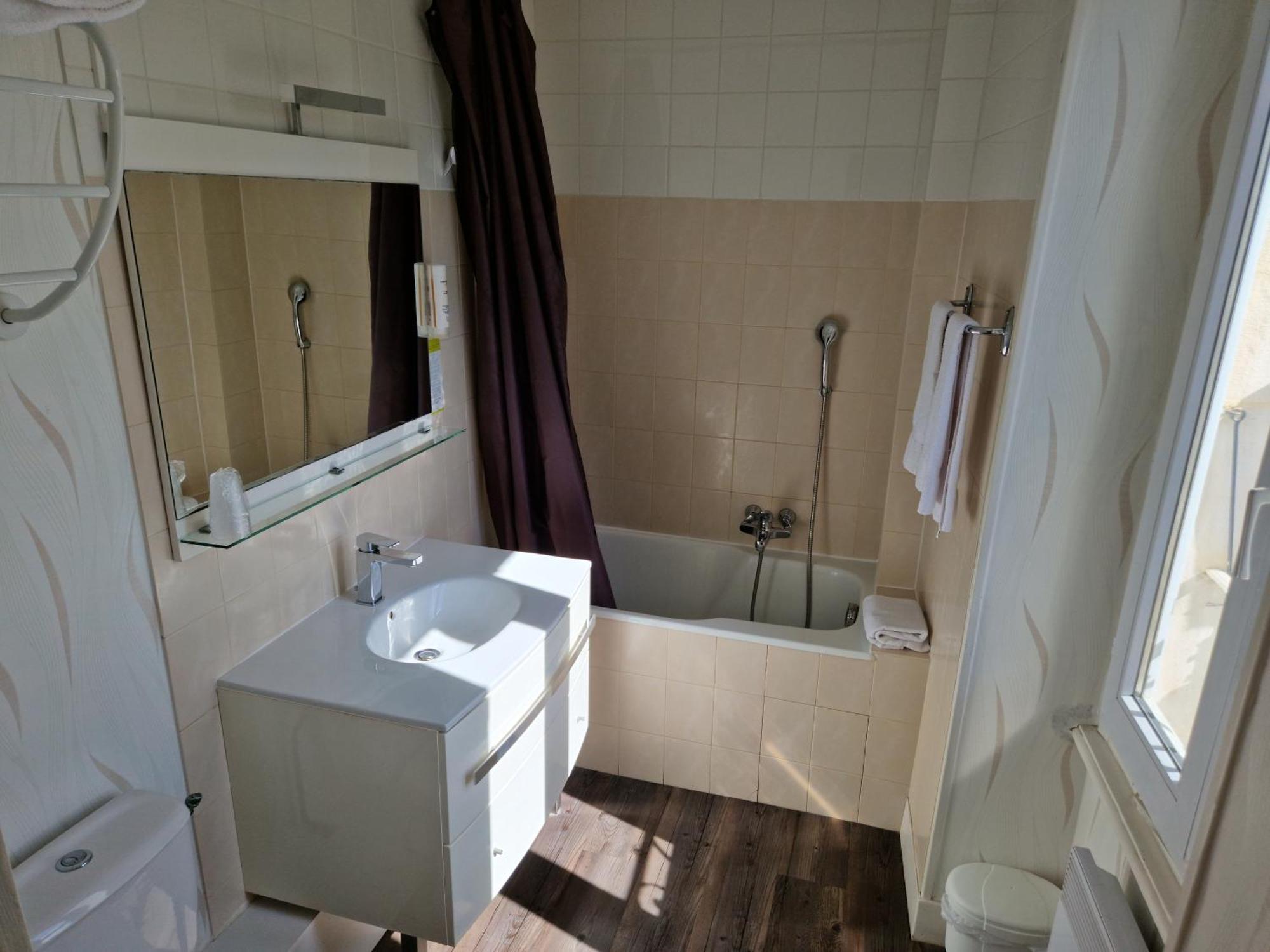 Hotel De La Ferte Chagny  Εξωτερικό φωτογραφία