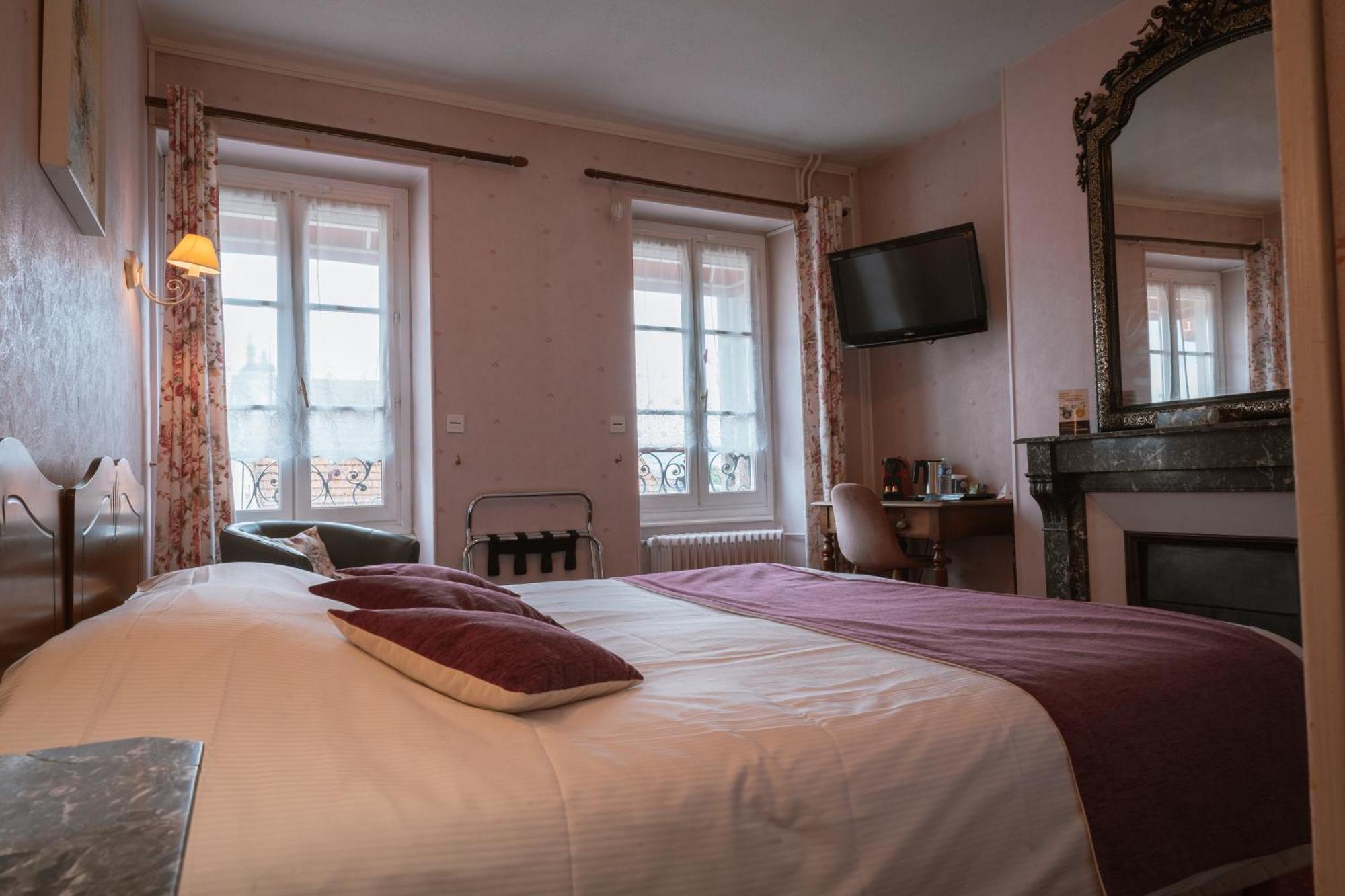 Hotel De La Ferte Chagny  Εξωτερικό φωτογραφία
